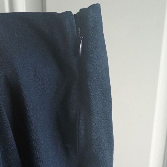 Old Navy Pull On Elastic Waistband Pant Women's Size 6 Tall Navy Blue Side Zip - Picture 6 of 9